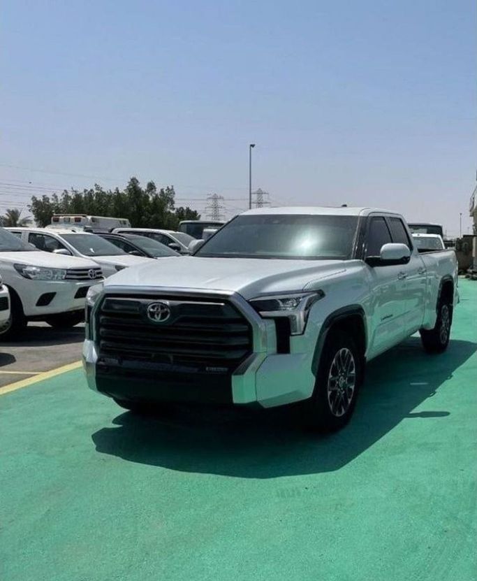 Новый Toyota Tundra III, 3.4 л, 2023 в Дубае от Mohamed Hakim Motors Белый цвет. Other | AUTO.AE