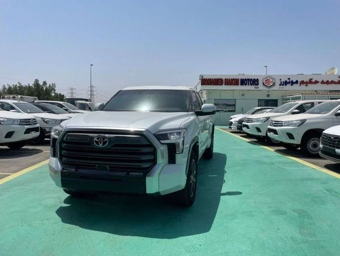 Новый Toyota Tundra III, 3.4 л, 2023 в Дубае от Mohamed Hakim Motors Белый цвет. Other | AUTO.AE