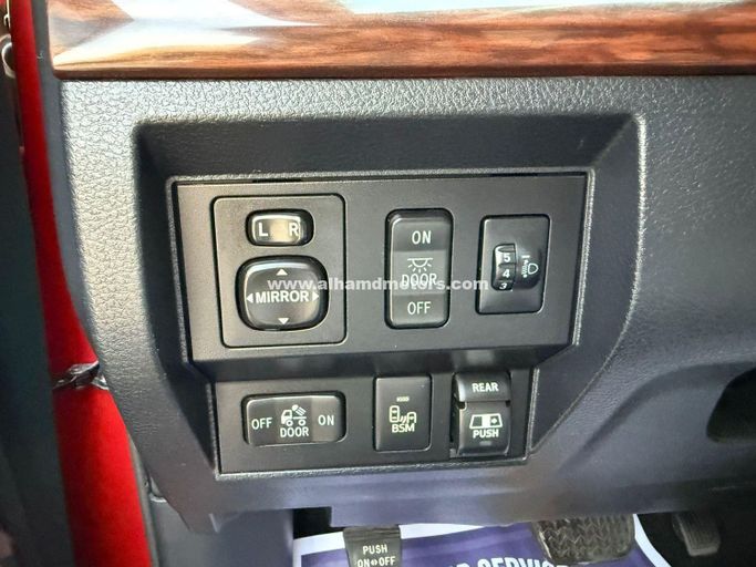 Подержанный Toyota Tundra II Рестайлинг, 5.7 л, 2017 в Дубае от Alhamd Motors Красный цвет. Американская | AUTO.AE