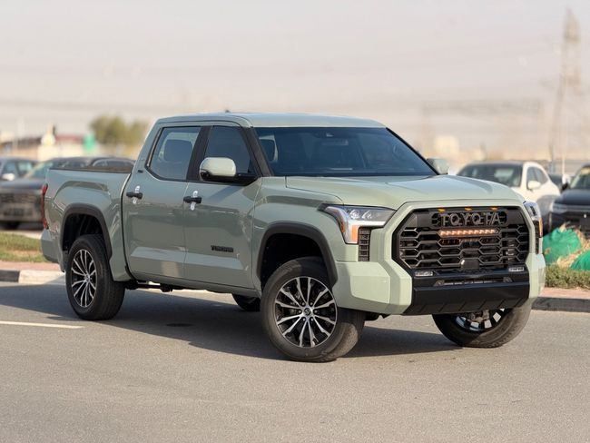 مستعملة Toyota Tundra ثالثاً, 3.4 l, 2025 في في دبي من GHAZNI MOTORS، اللون أخضر. المواصفات الأمريكية | AUTO.AE | إعلان #259162