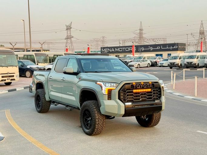 مستعملة Toyota Tundra ثالثاً, 3.4 l, 2025 في في الإمارات, دبي من Shamshad Motors FZCO، اللون لون آخر. المواصفات الأمريكية | AUTO.AE | إعلان #283349