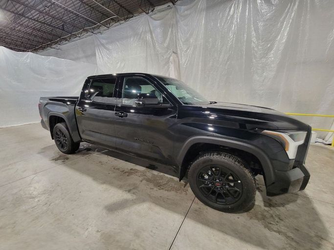جديدة ⁦Toyota Tundra ثالثاً، 3.4 l، 2026⁩ في في الإمارات, دبي من Dresden Motors، اللون أسود. المواصفات الكندية | AUTO.AE | إعلان #286288