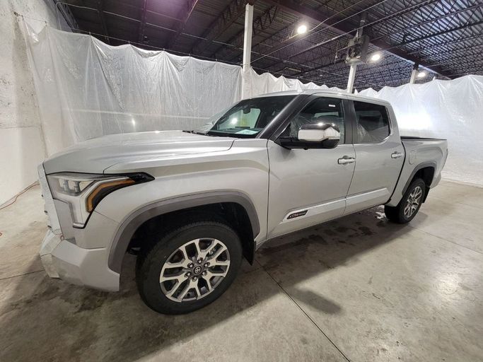 جديدة ⁦Toyota Tundra ثالثاً، 3.4 l، 2026⁩ في في الإمارات, دبي من Dresden Motors، اللون رمادي. المواصفات الكندية | AUTO.AE | إعلان #286293