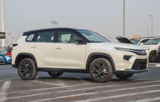 جديدة Toyota Urban Cruiser ثالثاً, 1.5 l, 2025 في في دبي من White motors FZE، اللون أبيض. مواصفات الخليج | AUTO.AE