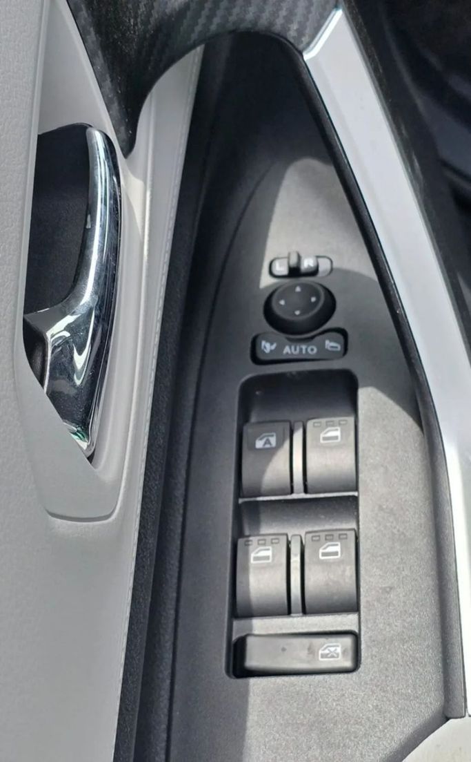 Новый Toyota Veloz, 1.5 л, 2025 в Дубае от Mohamed Hakim Motors Черный цвет. GCC | AUTO.AE