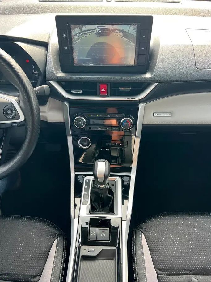 Подержанный Toyota Veloz, 1.5 л, 2024 в Дубае от First Choice Motors Белый цвет. GCC | AUTO.AE