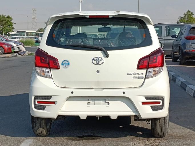 New Toyota Wigo I Facelift 2, 1.0 l, 2022 in Dubai by SK Motors, White color. Other | AUTO.AE