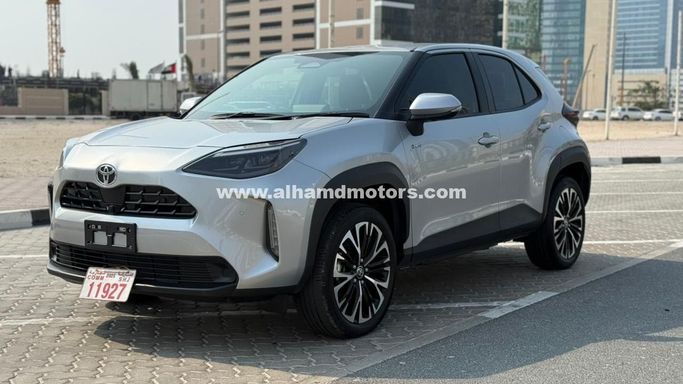 مستعملة Toyota Yaris Cross, 1.5 l, 2025 في في دبي من Alhamd Motors، اللون فضي.  | AUTO.AE | إعلان #260987