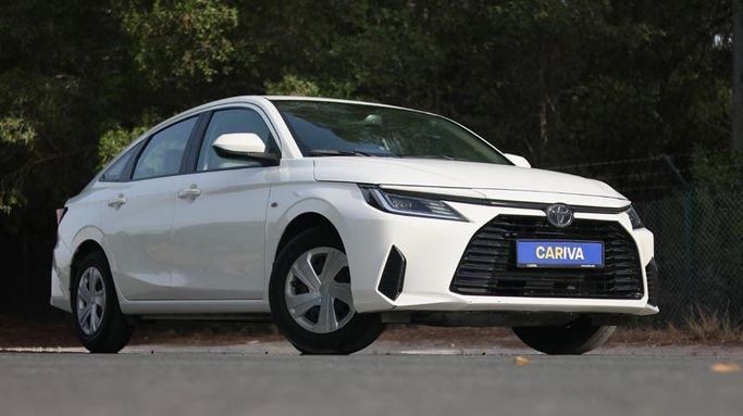 Used Toyota Yaris XP150 Facelift, 1.5 l, 2023 in Dubai by Cariva Used Cars , White color. GCC Specs | AUTO.AE