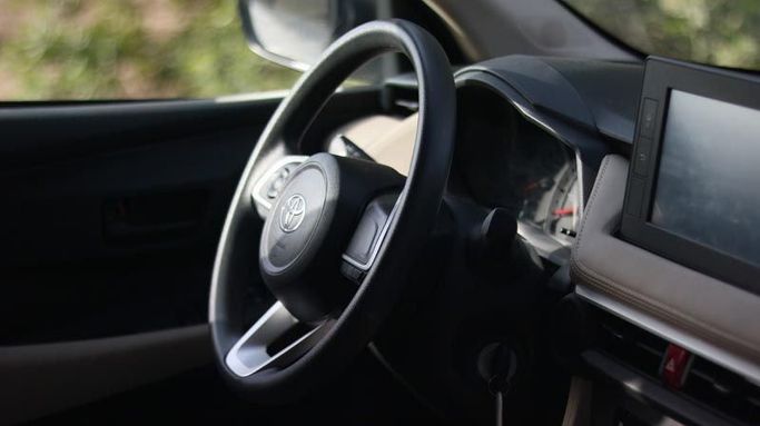 Used Toyota Yaris XP150 Facelift, 1.5 l, 2023 in Dubai by Cariva Used Cars , White color. GCC Specs | AUTO.AE