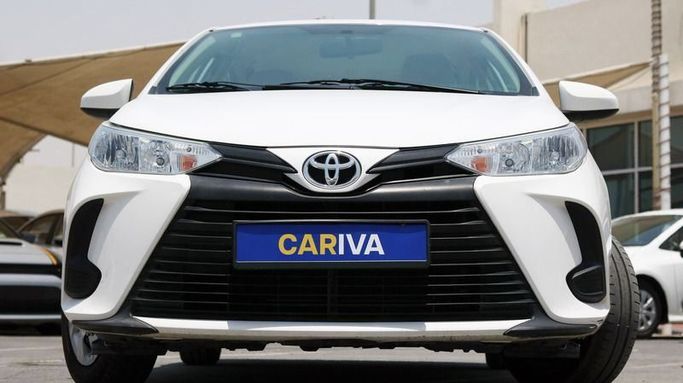Used Toyota Yaris XP150 Facelift, 1.5 l, 2022 in Dubai by Cariva Used Cars , White color. GCC Specs | AUTO.AE