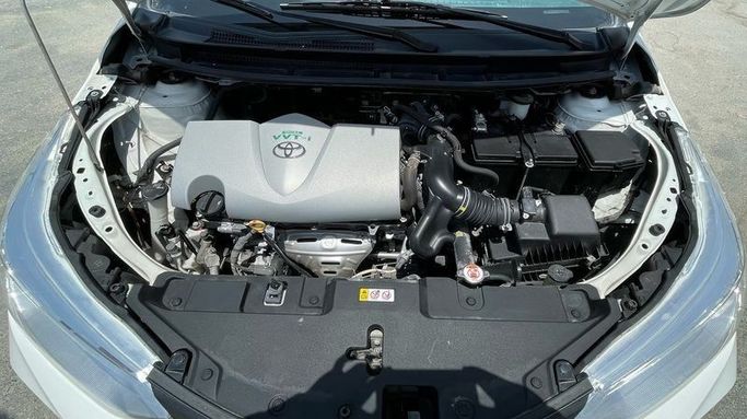 Used Toyota Yaris XP150 Facelift, 1.5 l, 2022 in Dubai by Cariva Used Cars , White color. GCC Specs | AUTO.AE