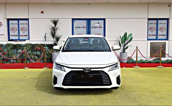 مستعملة Toyota Yaris رابعاً, 1.5 l, 2023 في في دبي من MALIK MOTORS، اللون أبيض. أخرى | AUTO.AE