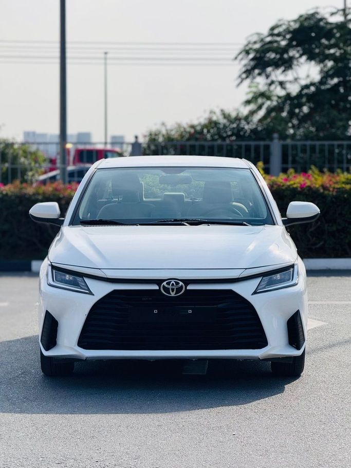 جديدة Toyota Yaris رابعاً, 1.5 l, 2023 في في دبي من PINOY USED CARS، اللون أبيض. مواصفات الخليج | AUTO.AE | إعلان #247538