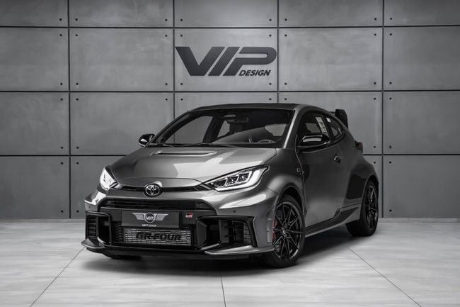 New ⁦Toyota Yaris IV Facelift, 1.6 l, 2026⁩ in UAE, Dubai by VIP Design, Grey color. GCC Specs | AUTO.AE | Listing #287836