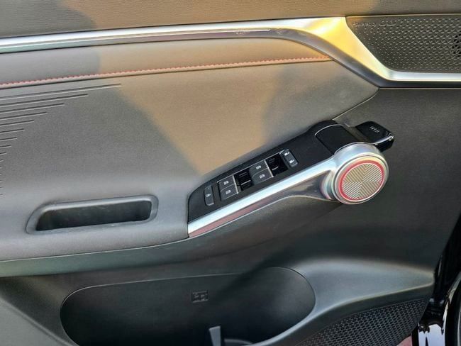 Новый Trumpchi Emkoo, 2.0 л, 2025 в Дубае от Soltan Auto Черный цвет. GCC | AUTO.AE