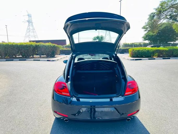 Used Volkswagen Beetle II (A5), 2.0 l, 2016 in Dubai by First Choice Motors, Black color. GCC Specs | AUTO.AE