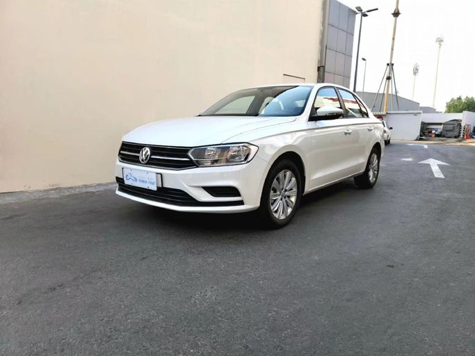 Volkswagen Bora عملية تجميل الوجه IV (السوق الصينية), 2023  سيدان للتأجير في في دبي من Ocean Road Motors ، اللون أبيض | AUTO.AE