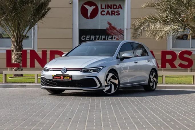 Подержанный Volkswagen Golf GTI VIII, 2.0 л, 2021 в Дубае от Linda Cars Серебристый цвет. GCC | AUTO.AE | Объявление #265747