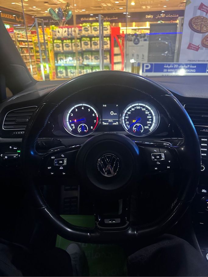 Used Volkswagen Golf R VII, 2.0 l, 2015 in Dubai, White color. GCC Specs | AUTO.AE