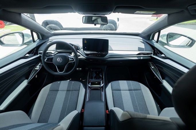 Подержанный Volkswagen ID.4, 2020 в Дубае от Linda Cars Белый цвет. Китайская | AUTO.AE