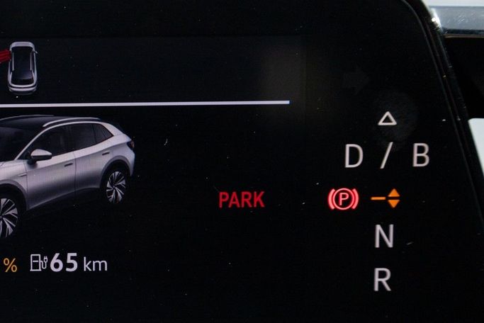 Подержанный Volkswagen ID.4, 2020 в Дубае от Linda Cars Белый цвет. Китайская | AUTO.AE