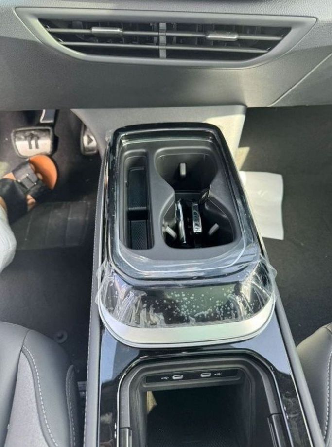 Новый Volkswagen ID.4, 2023 в Дубае от Mohamed Hakim Motors Серый цвет. Other | AUTO.AE