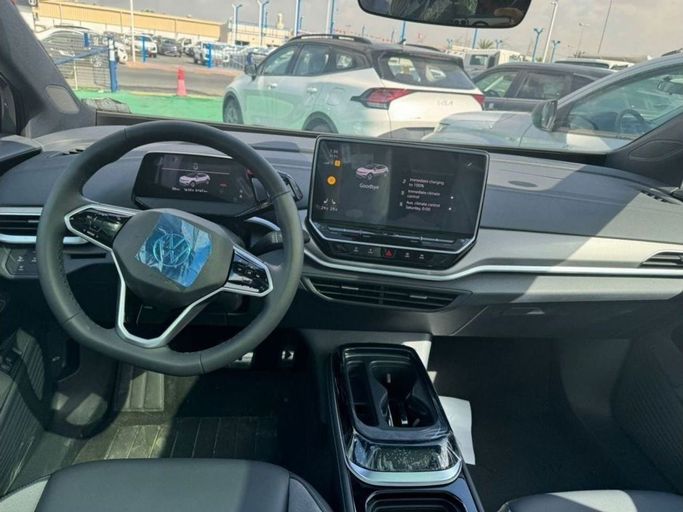 Новый Volkswagen ID.4, 2023 в Дубае от Mohamed Hakim Motors Серый цвет. Other | AUTO.AE