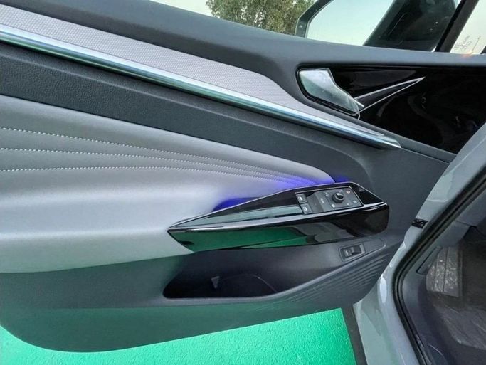 Новый Volkswagen ID.4, 2022 в Дубае от Mohamed Hakim Motors Серый цвет. GCC | AUTO.AE