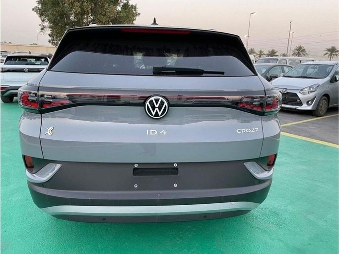 Новый Volkswagen ID.4, 2022 в Дубае от Mohamed Hakim Motors Серый цвет. GCC | AUTO.AE