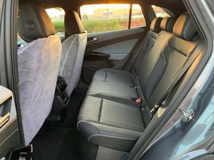 Новый Volkswagen ID.4, 2022 в Дубае от Mohamed Hakim Motors Серый цвет. Other | AUTO.AE