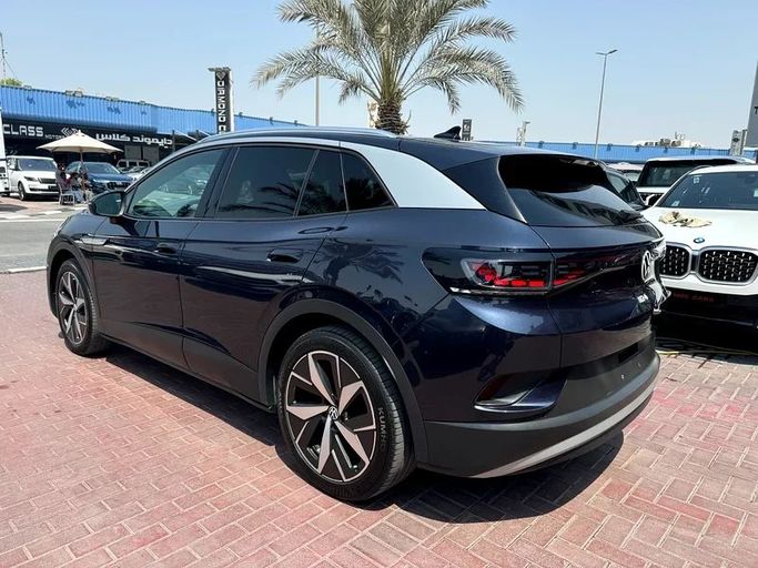 Подержанный Volkswagen ID.4, 2021 в Дубае от Nice Cars Motos Черный цвет. Other | AUTO.AE