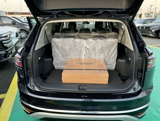 Новый Volkswagen ID.6, 2023 в Дубае от Mohamed Hakim Motors Синий цвет. Other | AUTO.AE