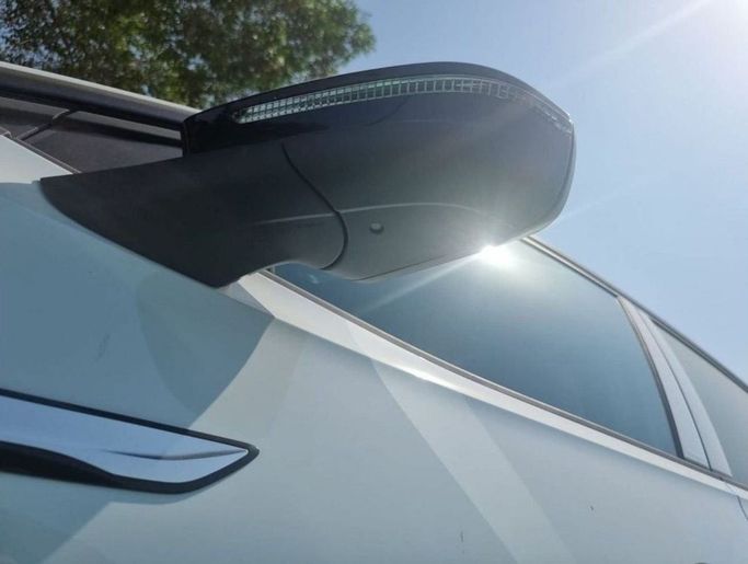 Новый Volkswagen ID.6, 2023 в Дубае от Mohamed Hakim Motors Белый цвет. Other | AUTO.AE