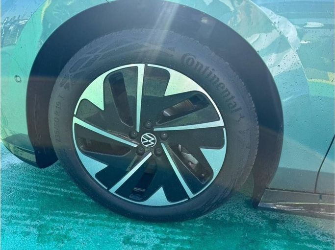 Новый Volkswagen ID.7, 2024 в Дубае от Mohamed Hakim Motors Зеленый цвет. Other | AUTO.AE