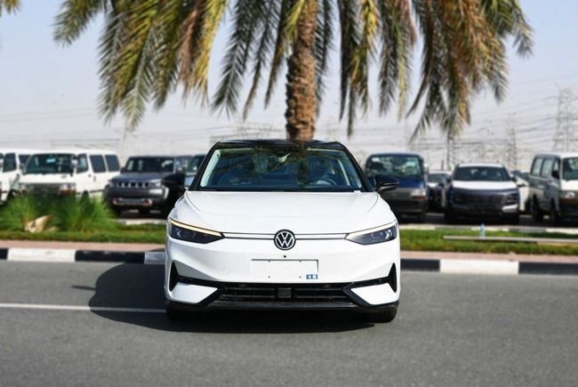Новый Volkswagen ID.7, 2024 в Дубае от Hussein Ghulam Motors FZCO Белый цвет. Китайская | AUTO.AE