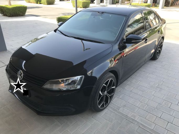 مستعملة Volkswagen Jetta سادساً, 2.0 l, 2015 في في دبي، اللون أسود. مواصفات الخليج | AUTO.AE | إعلان #250435
