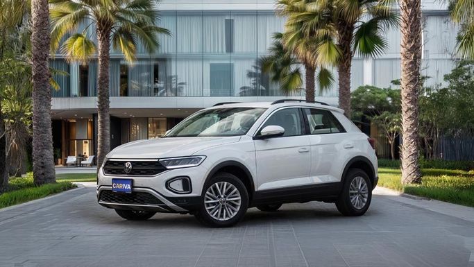 Used Volkswagen T-Roc I Facelift, 1.5 l, 2024 in Dubai by Cariva Used Cars , White color. GCC Specs | AUTO.AE
