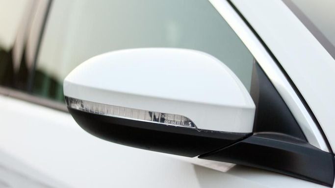 Used Volkswagen T-Roc I Facelift, 1.5 l, 2024 in Dubai by Cariva Used Cars , White color. GCC Specs | AUTO.AE