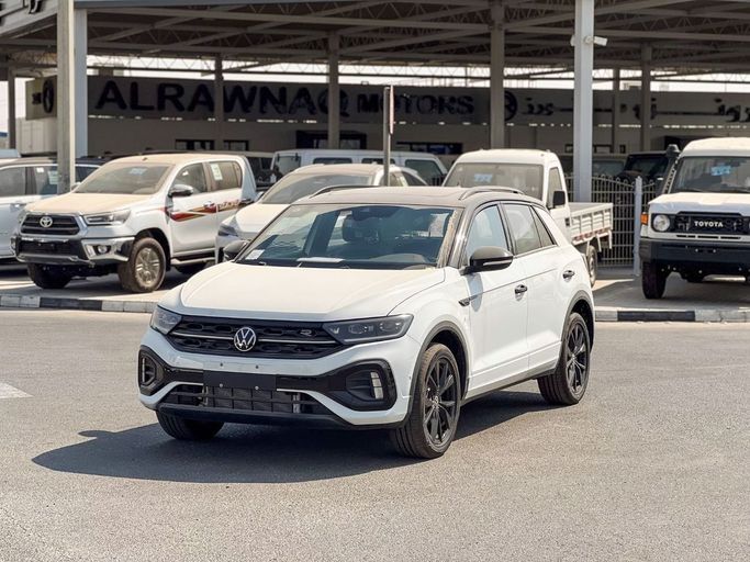 Новый Volkswagen T-Roc I Рестайлинг, 1.5 л, 2025 в Дубае от Al Rawnaq Motors  Белый цвет. Китайская | AUTO.AE