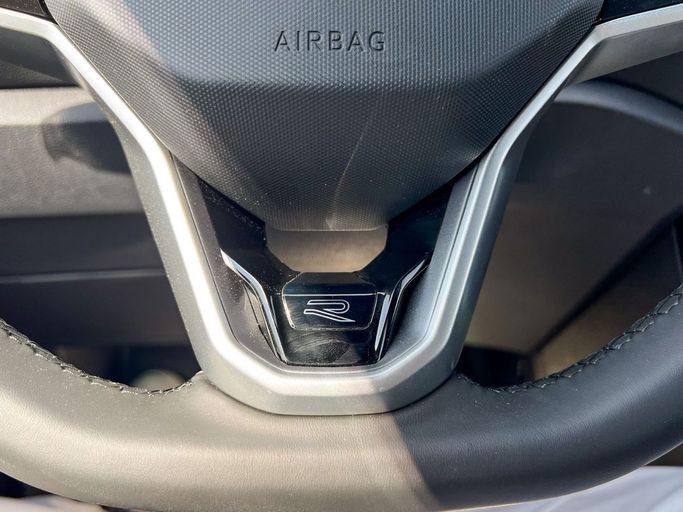 Новый Volkswagen T-Roc I Рестайлинг, 1.5 л, 2025 в Дубае от Al Rawnaq Motors  Белый цвет. Китайская | AUTO.AE