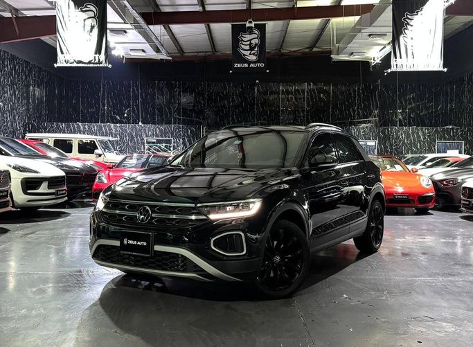 مستعملة Volkswagen T-Roc أنا فيس ليفت, 1.5 l, 2024 في في دبي من Zeus Motors، اللون أسود. مواصفات الخليج | AUTO.AE | إعلان #247737