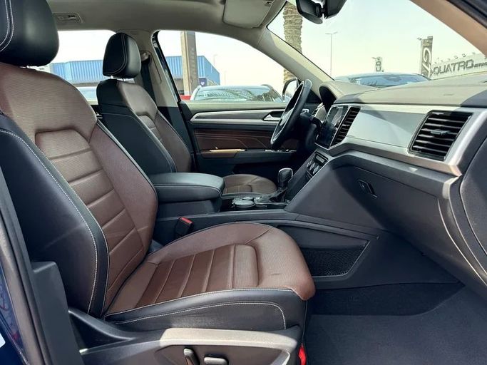 Подержанный Volkswagen Teramont I Рестайлинг, 3.6 л, 2023 в Дубае от Nice Cars Motos Черный цвет. GCC | AUTO.AE