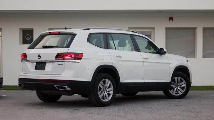 Used Volkswagen Teramont I Facelift (China Market), 2.0 l, 2022 in Dubai by Cariva Used Cars , White color. GCC Specs | AUTO.AE