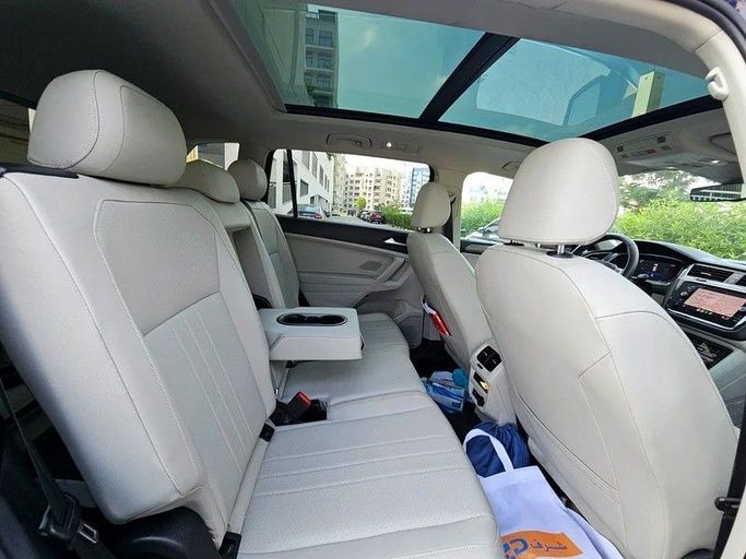 Used Volkswagen Tiguan II Facelift, 2.0 l, 2023 in Dubai by GE Motors, Blue color. American Specs | AUTO.AE