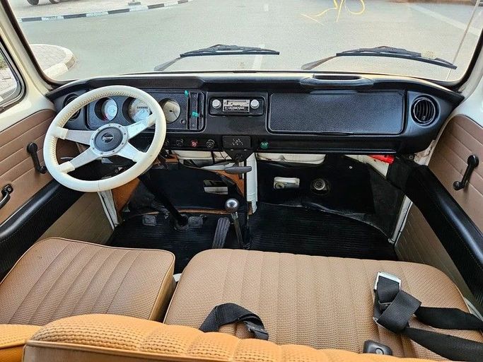 Used Volkswagen Type 2 T2, 1.6 l, 1971 in Dubai by Irfan Motors, Blue color. Japanese Specs | AUTO.AE