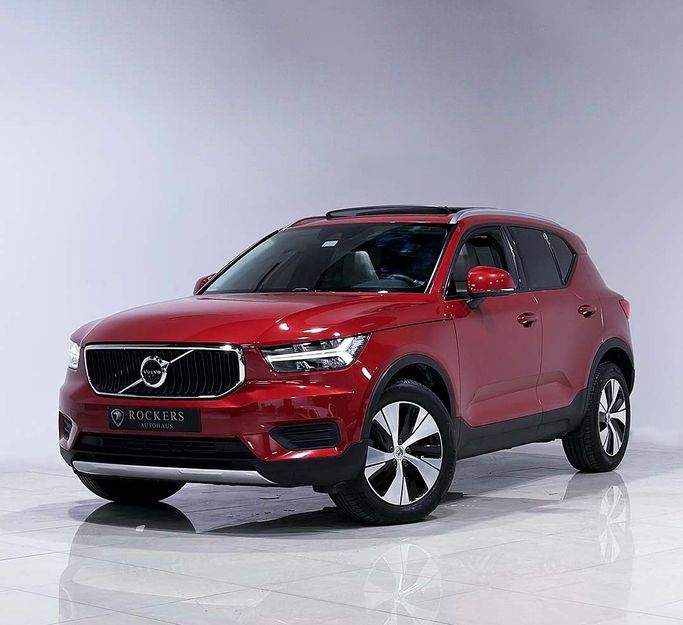 Подержанный Volvo XC40 I, 2.0 л, 2022 в Дубае Красный цвет. GCC | AUTO.AE
