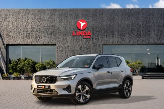 مستعملة Volvo XC40 أنا فيس ليفت, 2.0 l, 2023 في في دبي من Linda Cars، اللون فضي. مواصفات الخليج | AUTO.AE | إعلان #266049