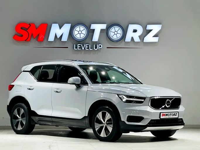 Used ⁦Volvo XC40 I, 2.0 l, 2022⁩ in UAE, Dubai by SM MOTORZ, White color. GCC Specs | AUTO.AE | Listing #290583