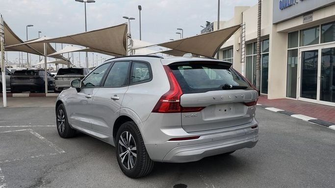 Used Volvo XC60 II Facelift, 2.0 l, 2023 in Dubai by Cariva Used Cars , Silver color. GCC Specs | AUTO.AE